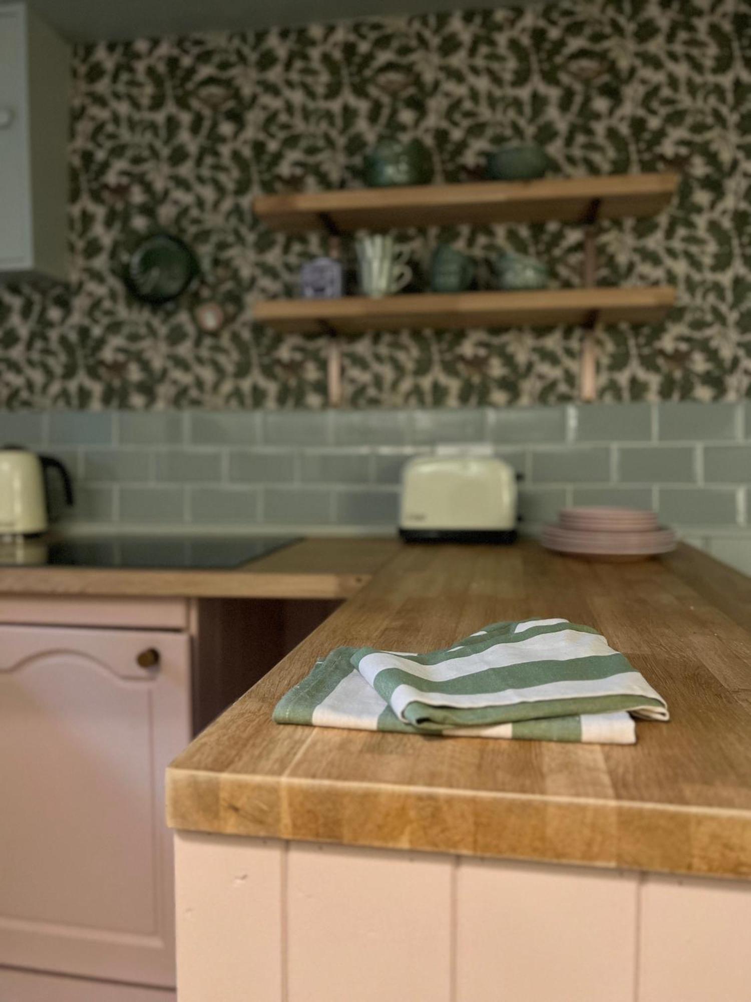 Rowan Cottage Кромфорд Екстер'єр фото